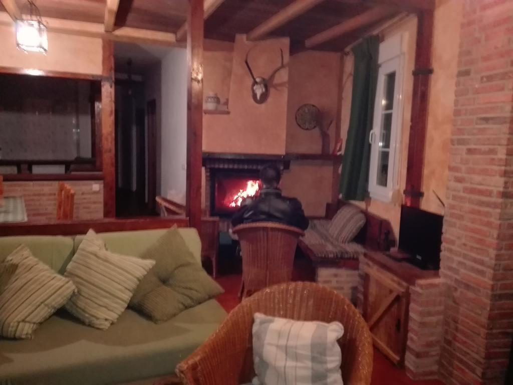 Casas Azahar-Alucema Pensionat Zahara De La Sierra Exteriör bild